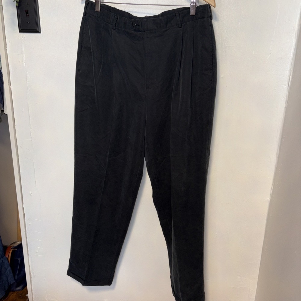Van Heusen 36 x 32 Black Straight Flex Flat Front Dress Mens Pants